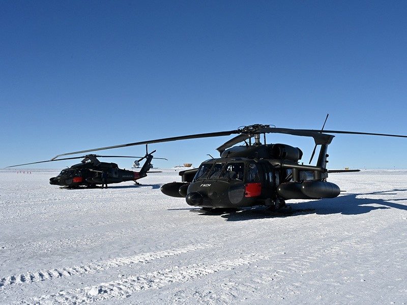 Black Hawk Helicopters Soar to South Pole in Historic Chilean Air Force Mission